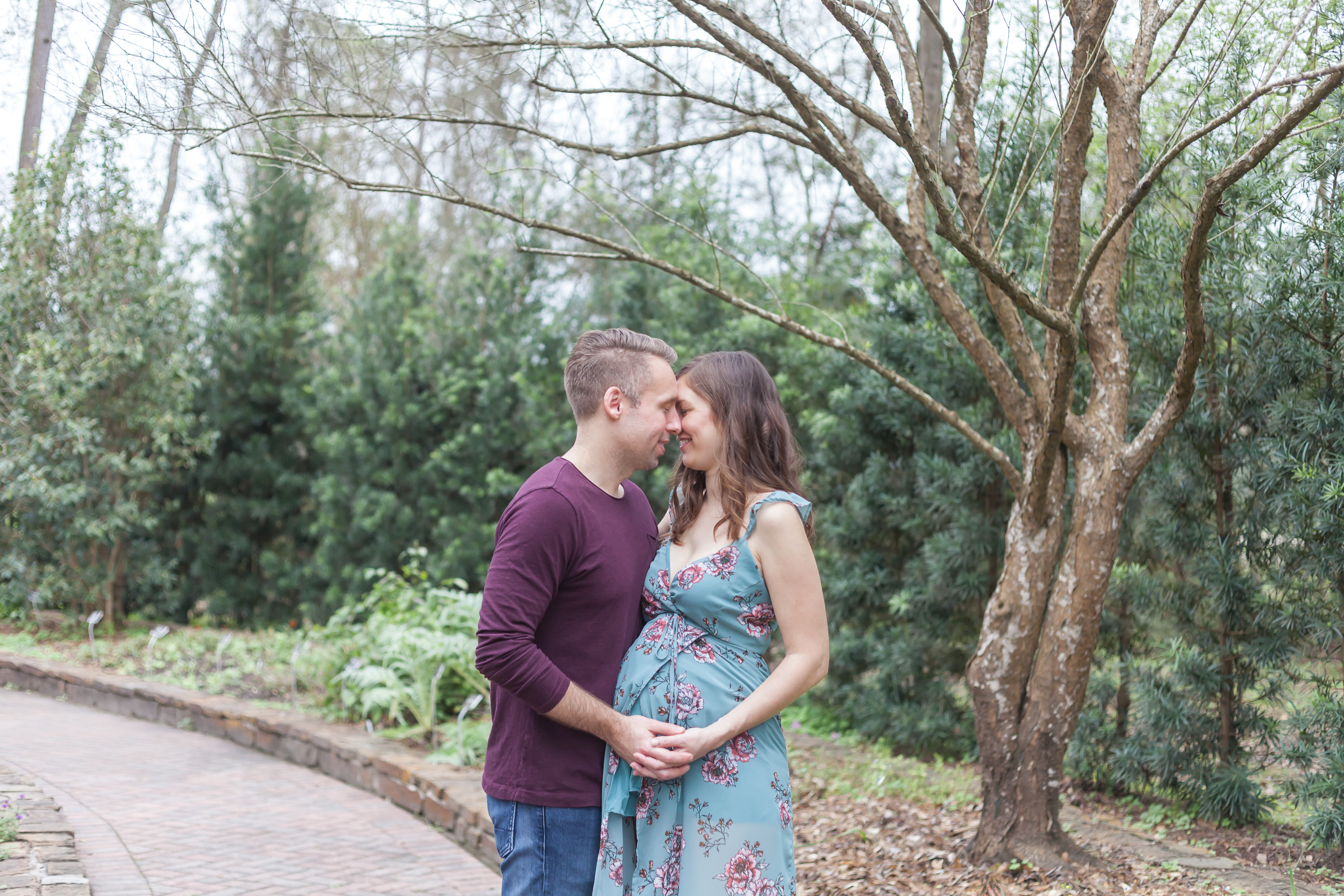 3 Ways to Prep Your Husband for Your Maternity Pictures | Ellen Adams  Photography